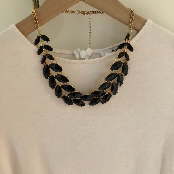 Preppy Black Goldtone statement necklace - Picture 2 of 3